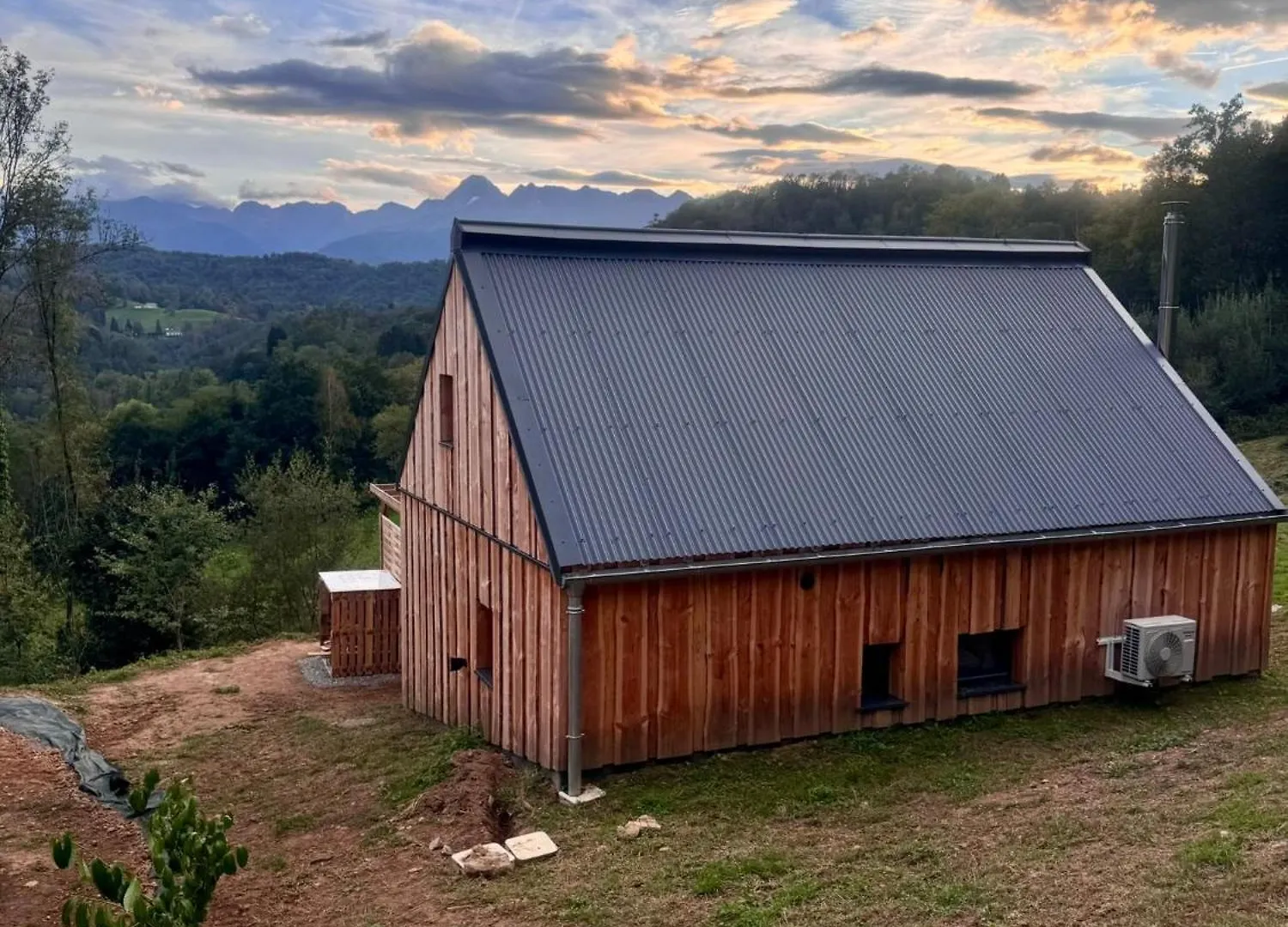 Dağ evi Cottage Du Valier Avec Bain Nordique Soulan